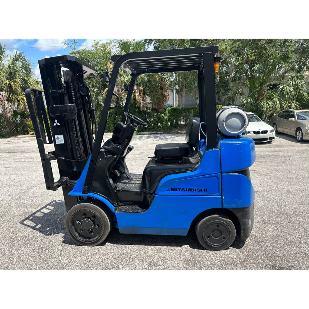 2004 Mitsubishi FGC25N 5000 lb. LPG Forklift w/ Sideshift 3-Stage 187H - Forklifts