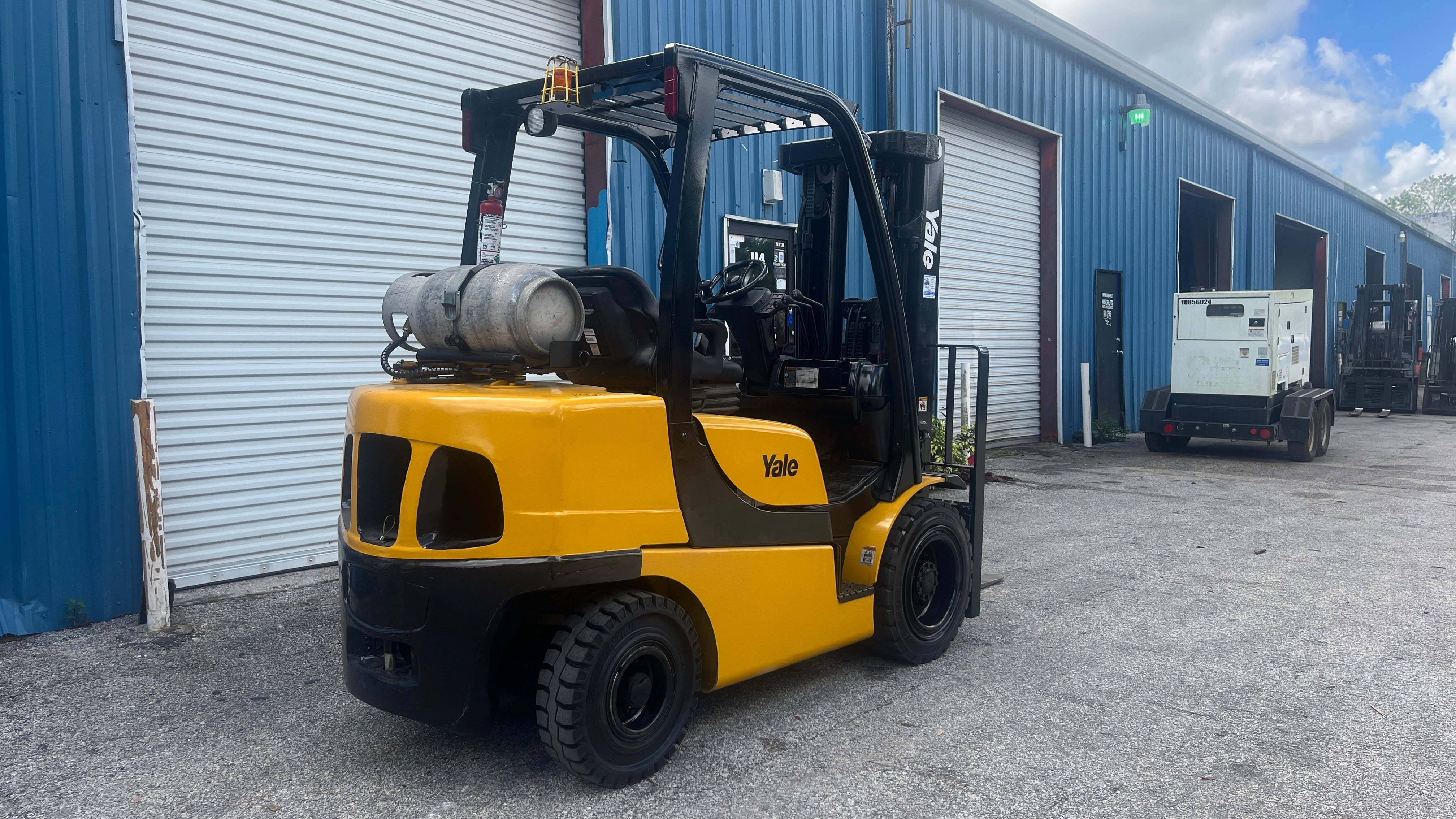 2012 Yale GLP060VX 6000 lb. LPG Forklift w/ Sideshift 189"H