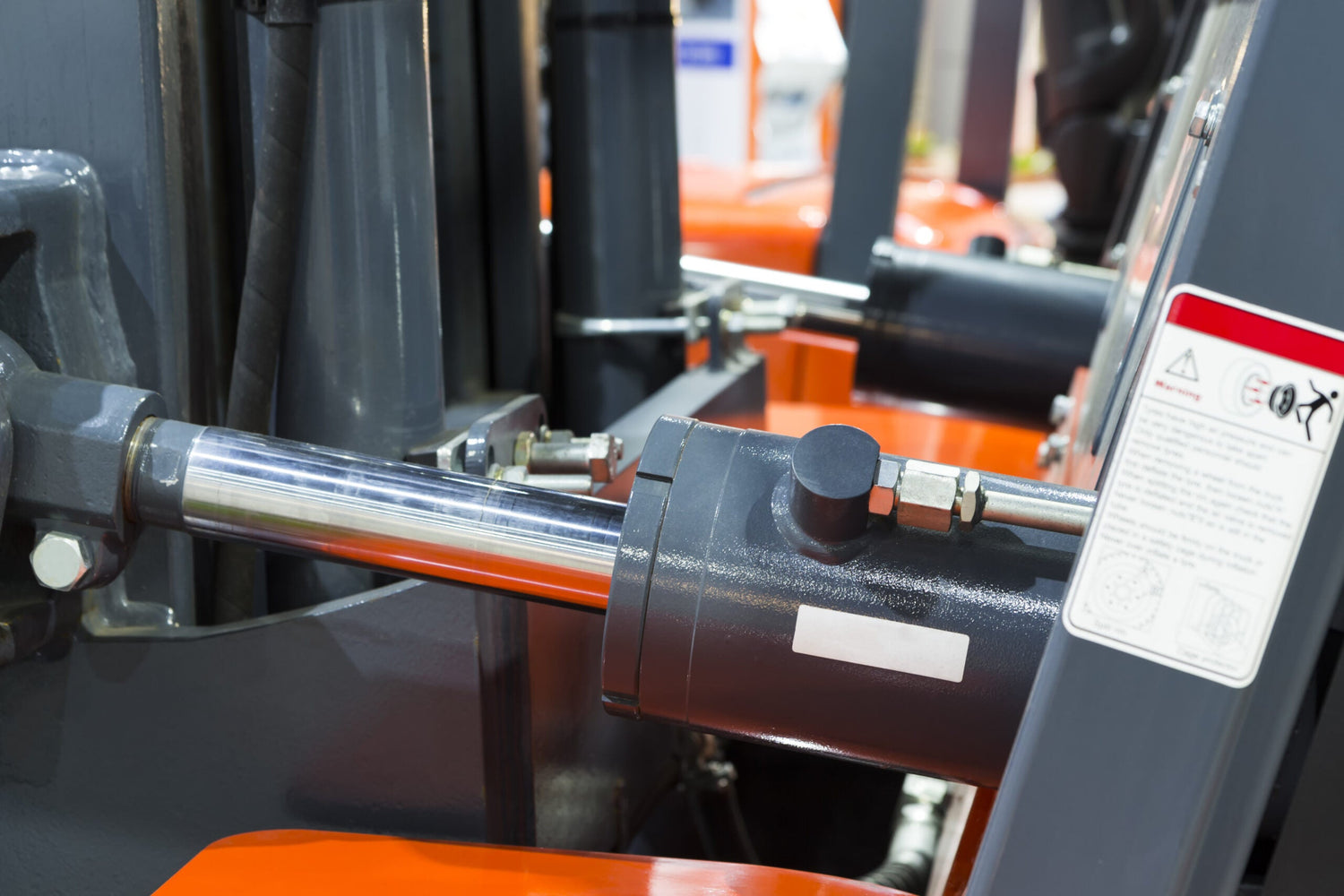 Hydraulic Services: The Key to Maximizing Forklift and Lift Gate Lifespan