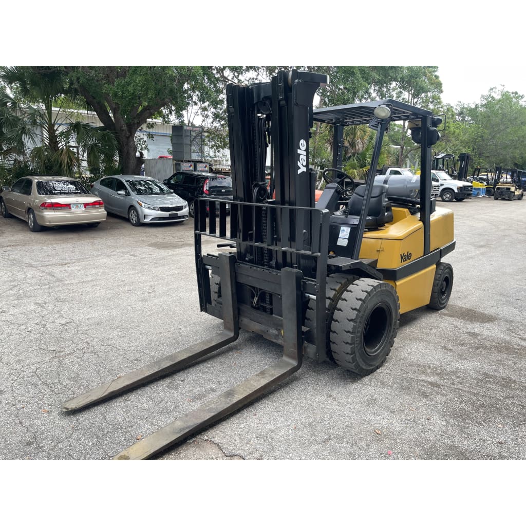 2006 Yale GLP100MJ 10,000 lb. LPG Forklift 185H w/ Sideshift & Triple Mast - Forklifts