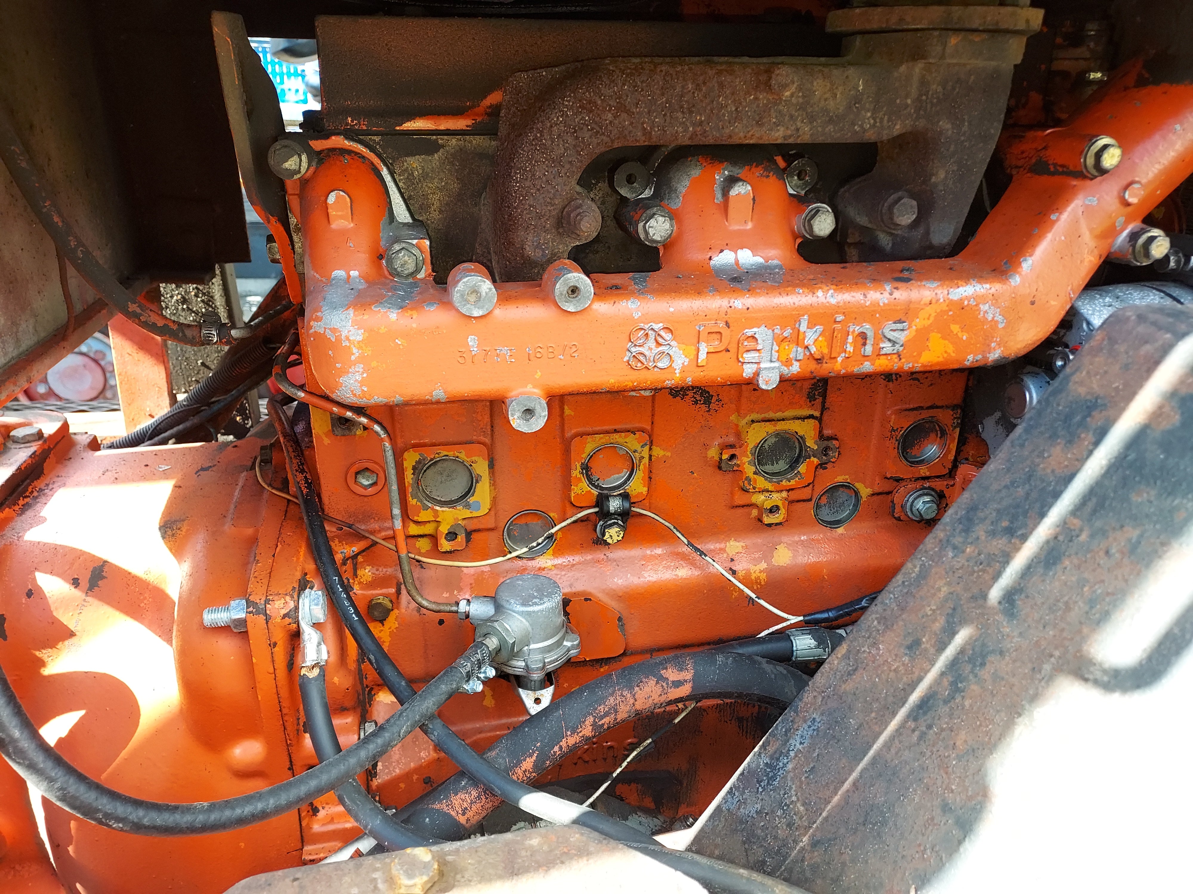 Nasco DM4WT10L2 10,000 lb. Rough-Terrain Forklift w/ Sideshift & Fork Positioner