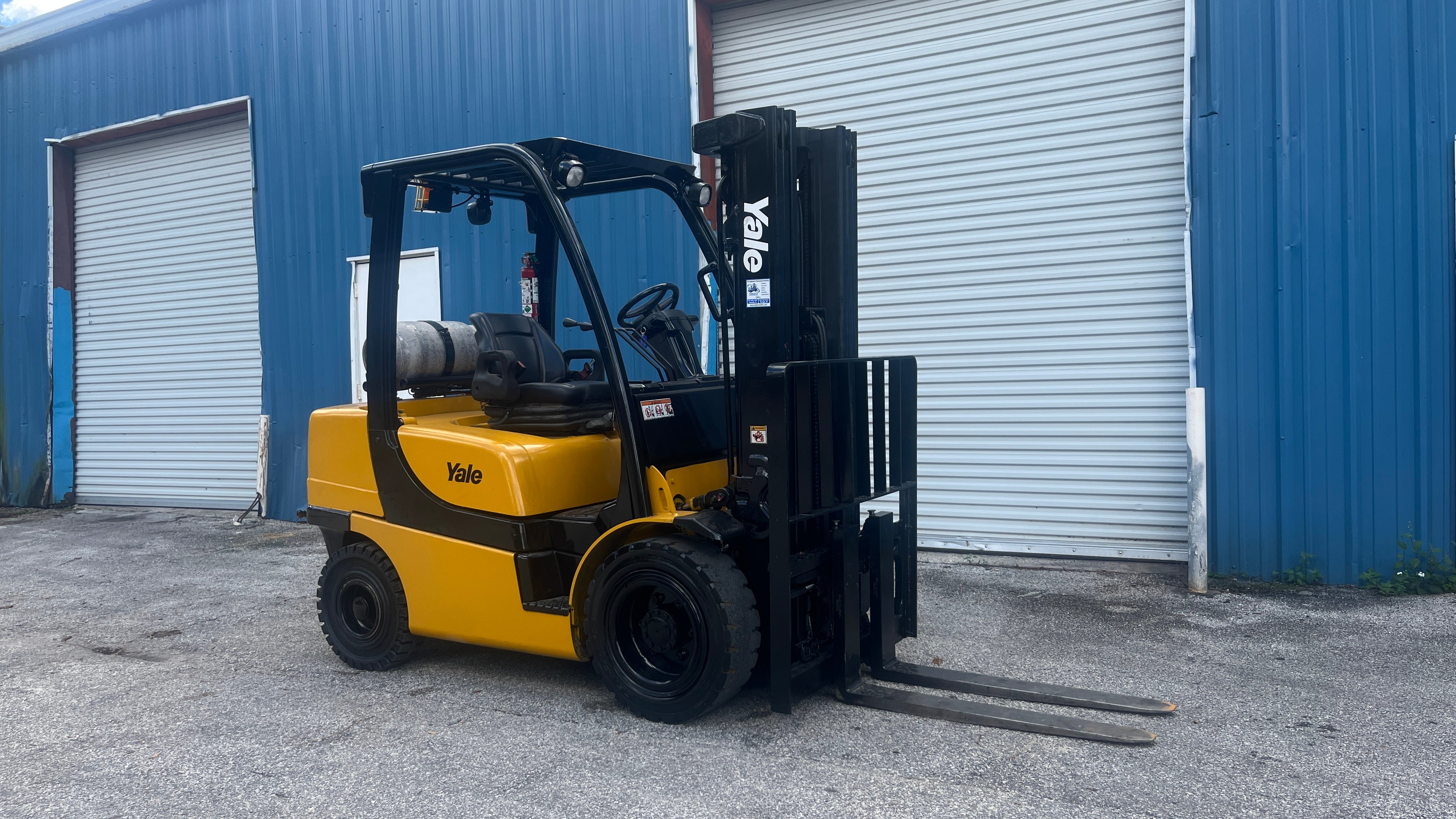 2012 Yale GLP060VX 6000 lb. LPG Forklift w/ Sideshift 189"H