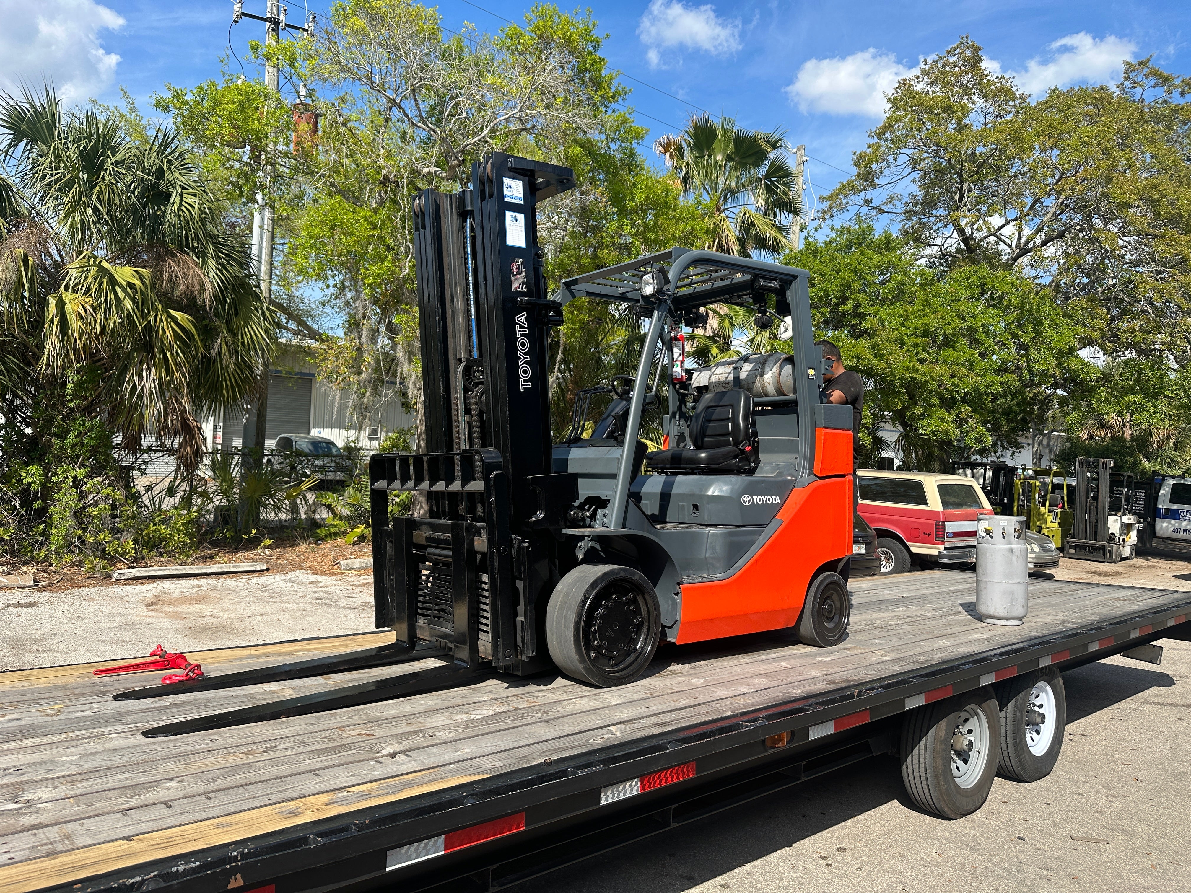 2017 Toyota 8FGC35U-BCS 8000 lb. LPG Forklift w/ Sideshift 199"H