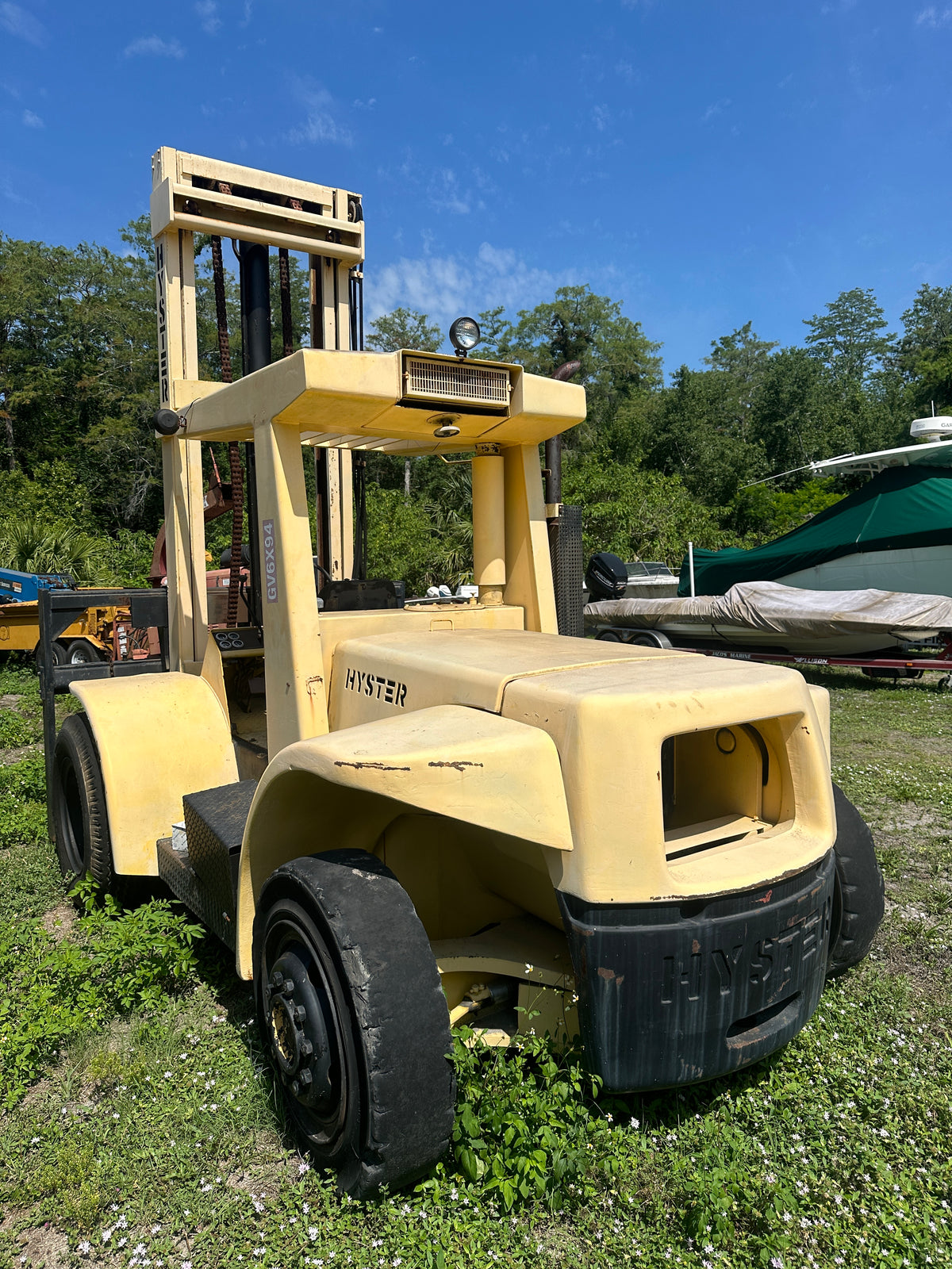 Hyster H200HS 20,000 lb. Diesel Forklift w/ Sideshift & Dual Wheel