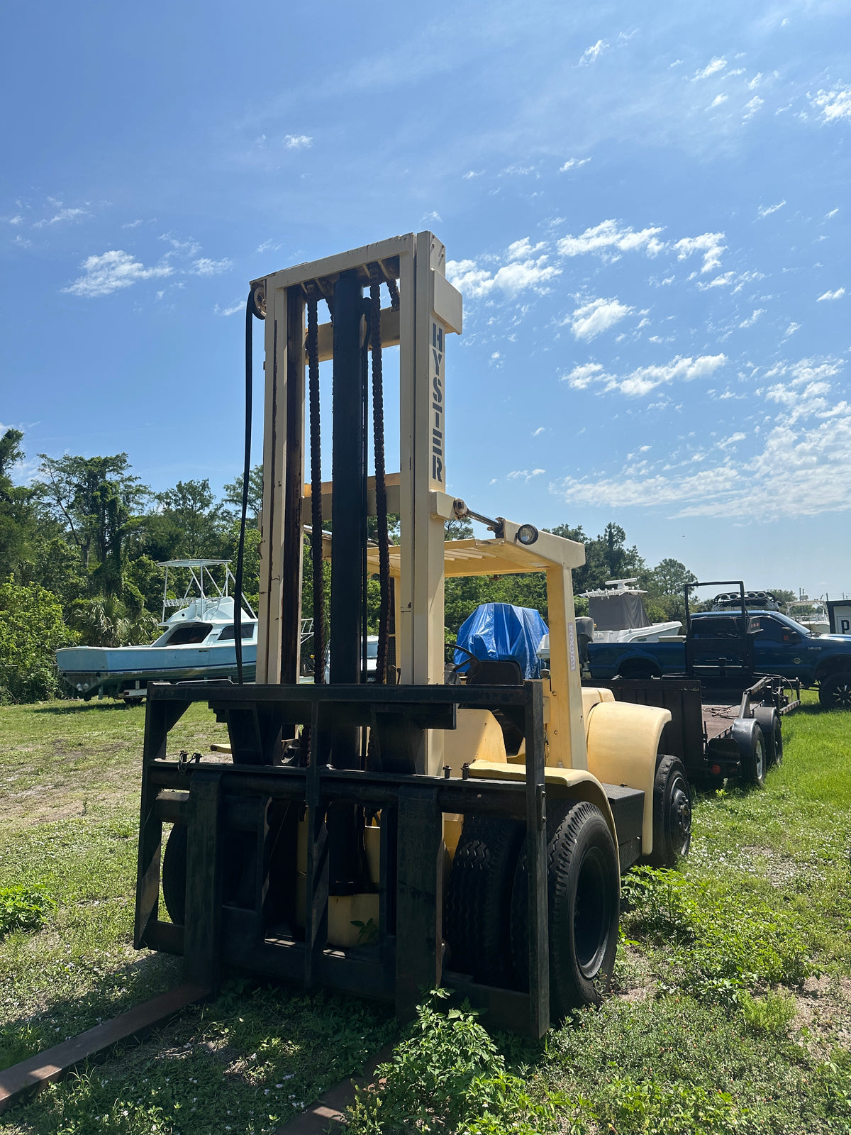 Hyster H200HS 20,000 lb. Diesel Forklift w/ Sideshift & Dual Wheel
