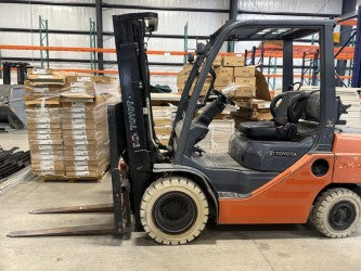 2018 Toyota 8FGU25 LPG & Gas 5000 lb. Forklift w/ Sideshift 189"H
