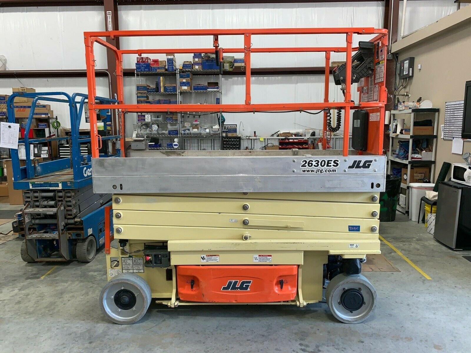 JLG 2630ES Electric Scissor Lift 26ft. Manlift Aerial Work Platform