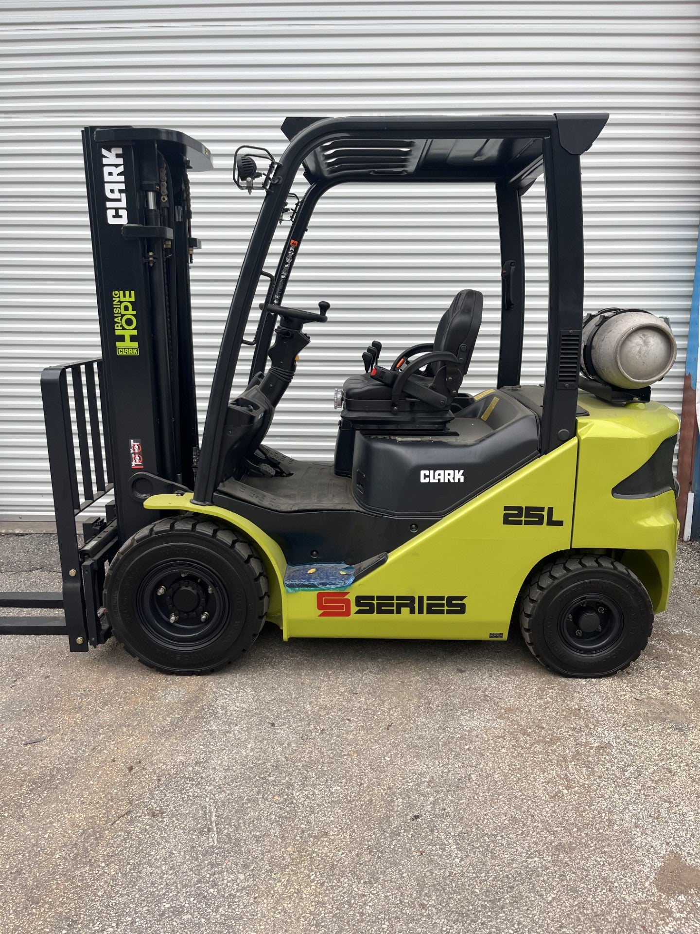 NEW 2023 Clark S25L 5000 lb. LPG Forklift w/ Sideshift & Pneumatic Tires 189"H