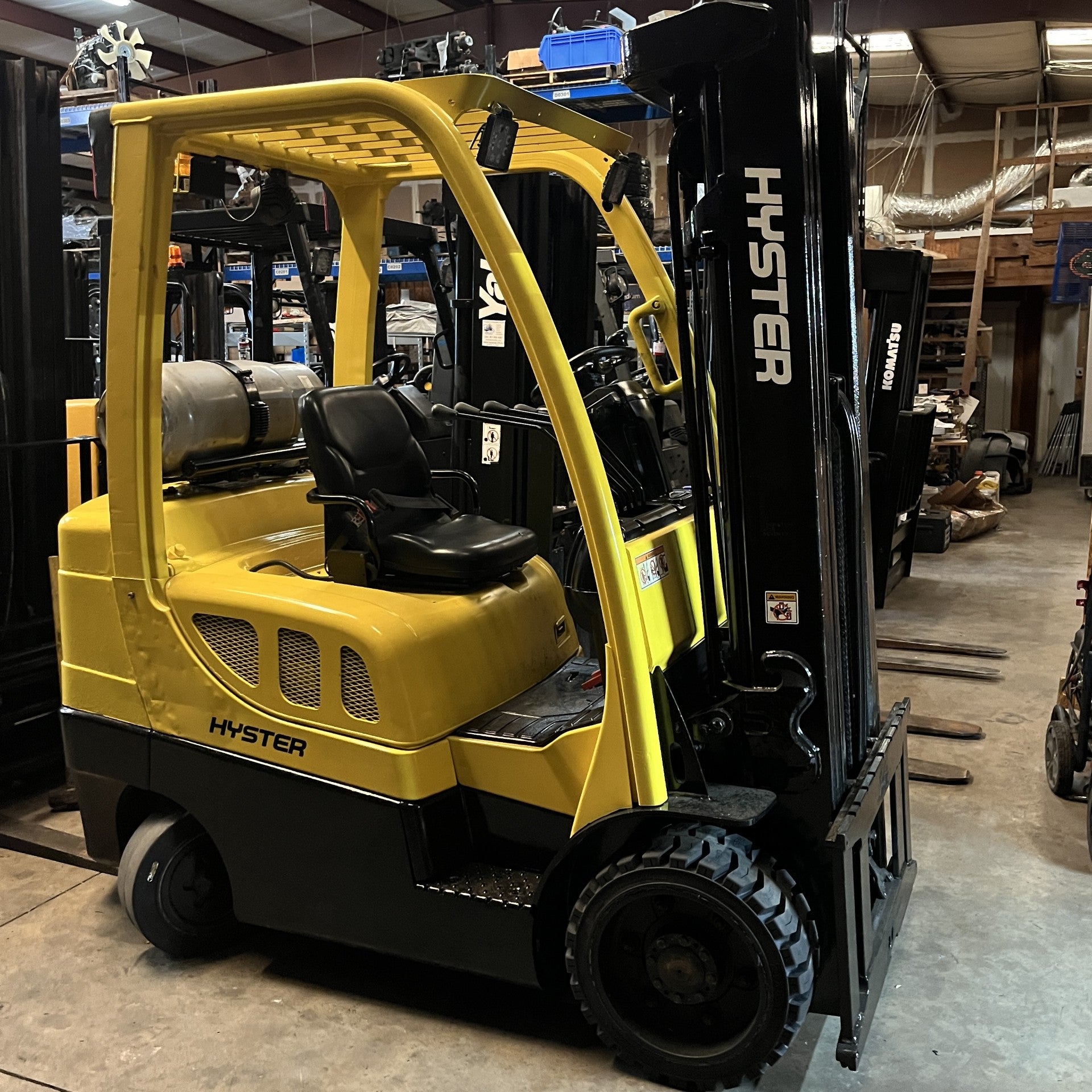 2014 Hyster S60FT 6000lb. LPG Forklift w/ Sideshift 189"H